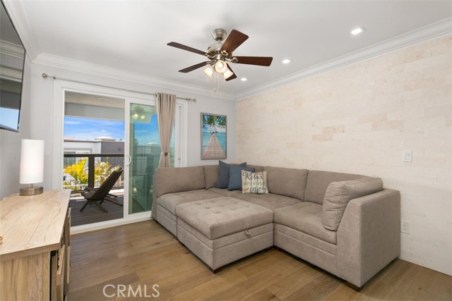 MLS #OC25189073 img 26