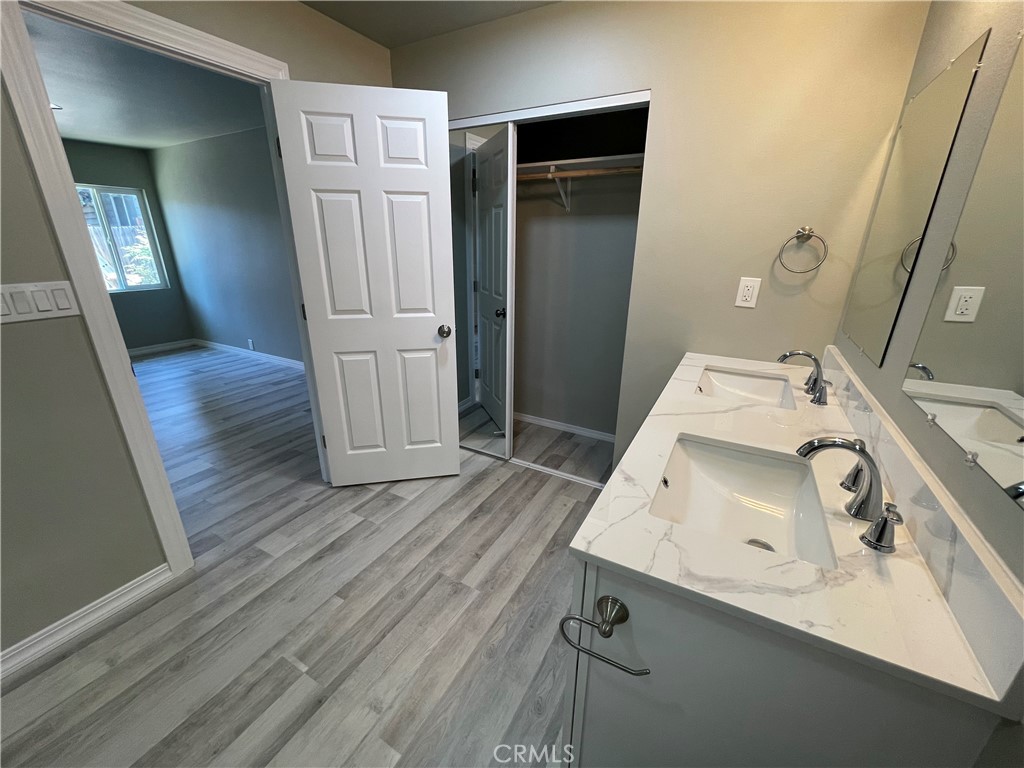 MLS #OC25189117 image #13