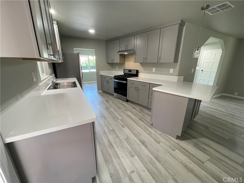 MLS #OC25189117 image #5