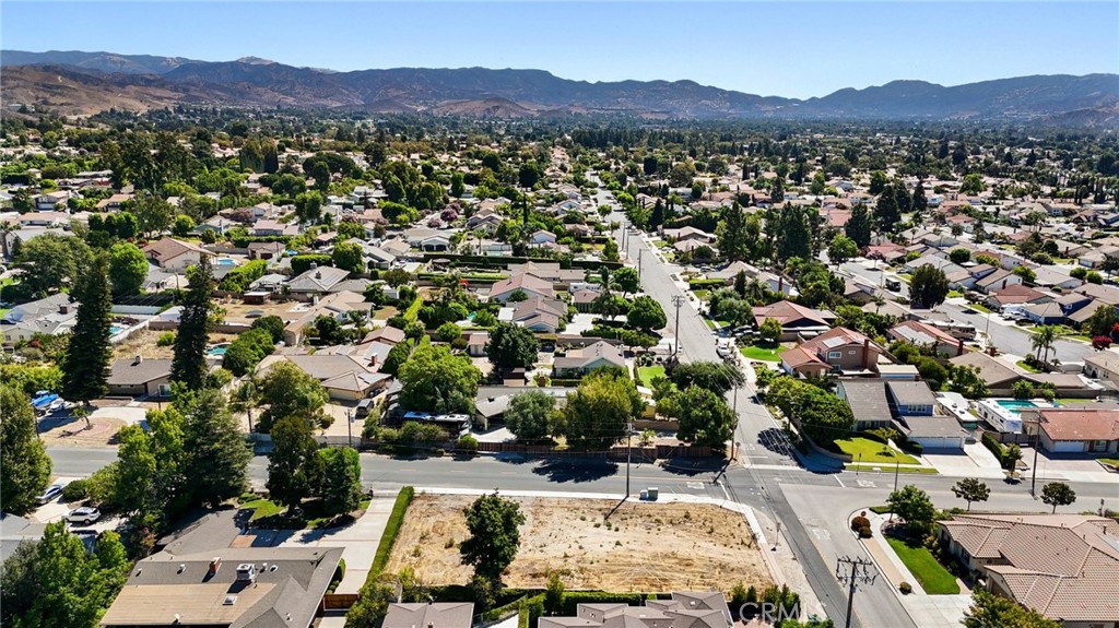 MLS #OC25189224 image #15