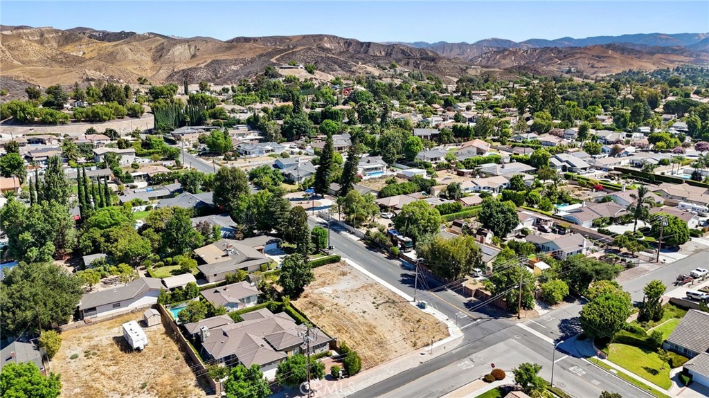 MLS #OC25189224 image #16