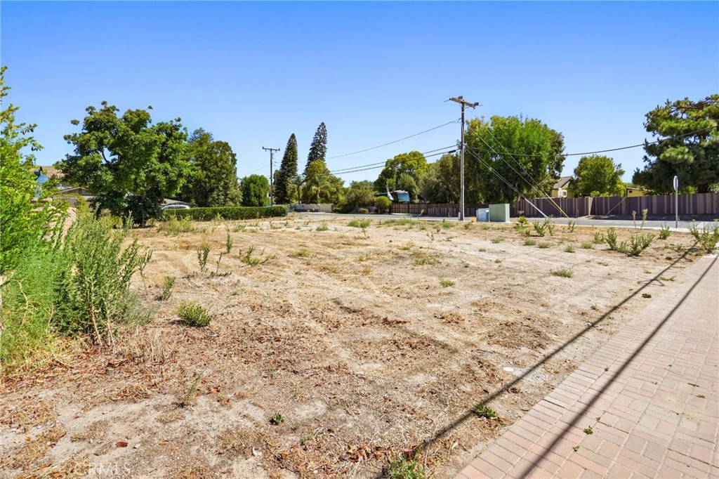 MLS #OC25189224 image #21