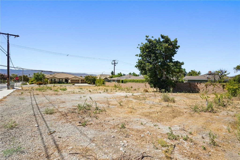 MLS #OC25189224 image #22