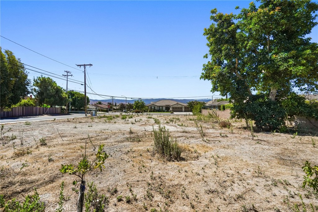 MLS #OC25189224 image #23