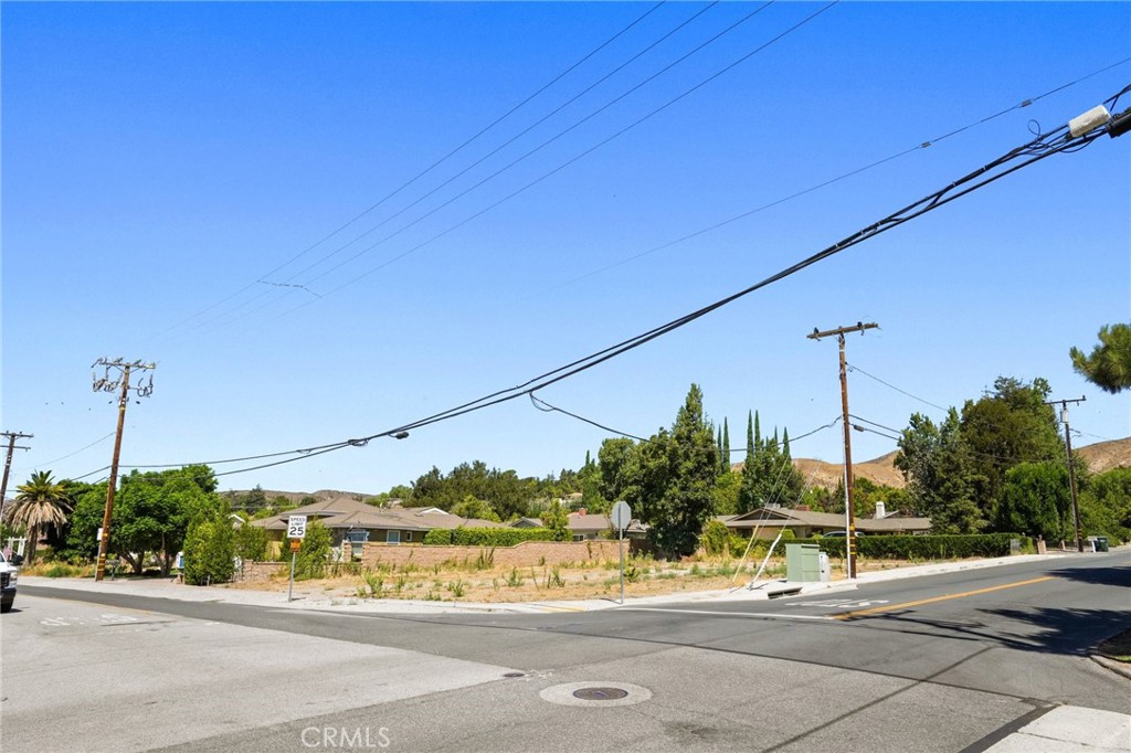 MLS #OC25189224 image #24