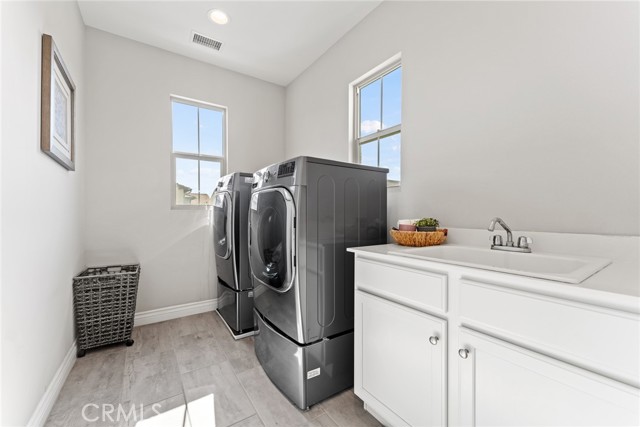 MLS #OC25189237 image #25