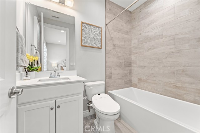 MLS #OC25189237 image #27