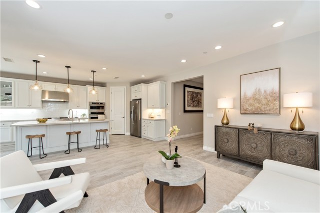 MLS #OC25189237 image #8