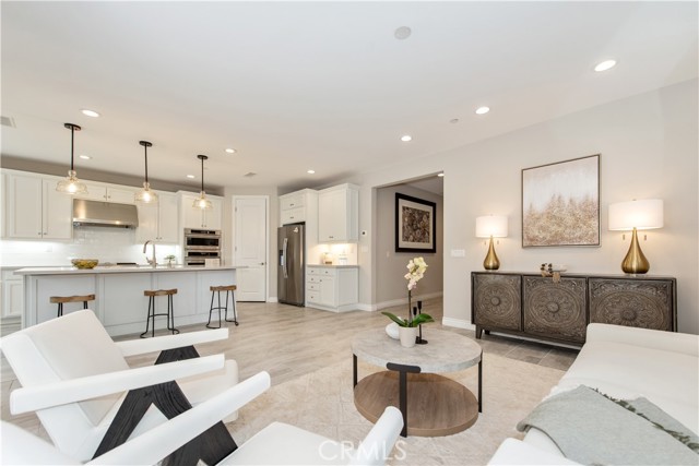 MLS #OC25189237 image #9