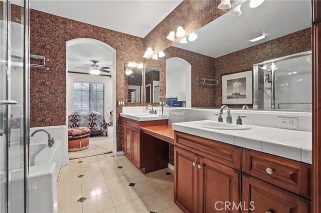 MLS #OC25189266 image #11