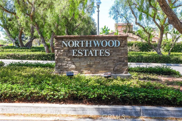 MLS #OC25189266 image #30