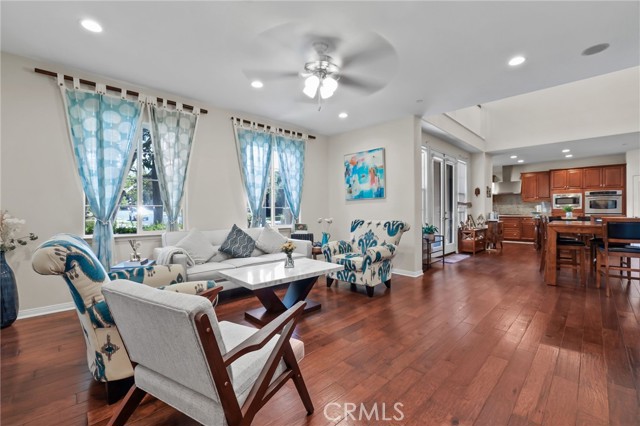 MLS #OC25189266 image #32