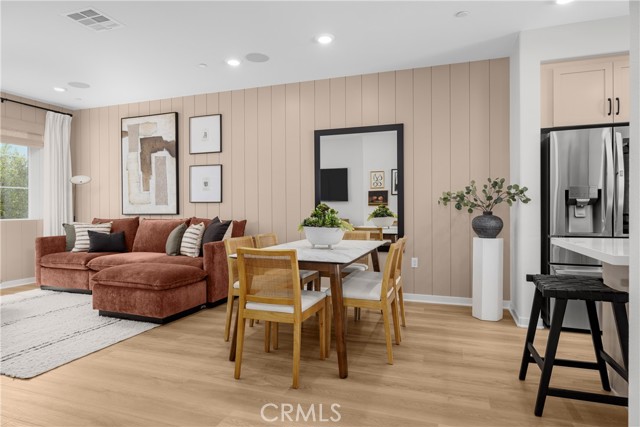 MLS #OC25189567 image #2