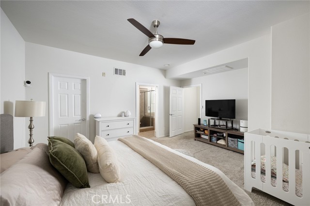 MLS #OC25189574 image #11