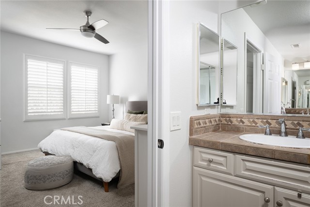 MLS #OC25189574 image #13
