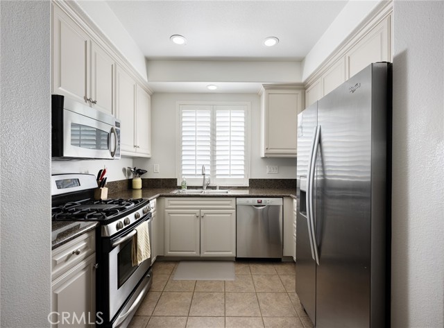MLS #OC25189574 image #2