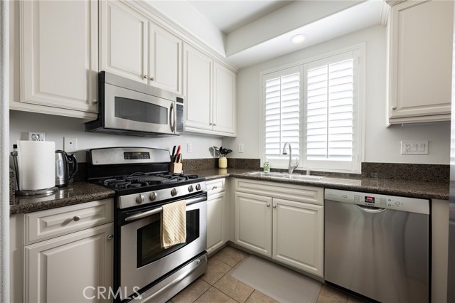 MLS #OC25189574 image #3