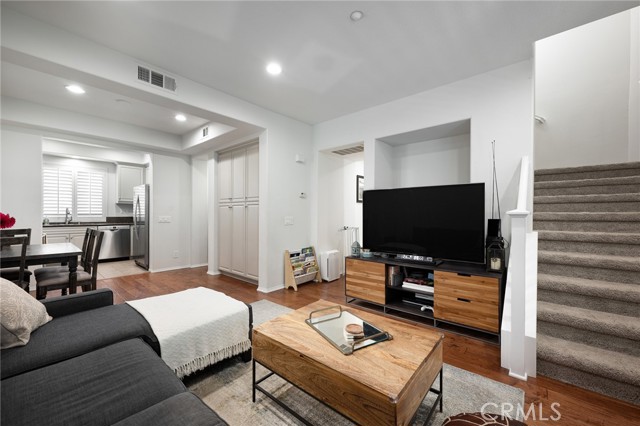 MLS #OC25189574 image #7