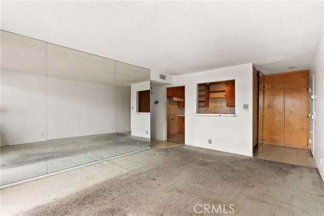 MLS #OC25189751 image #10