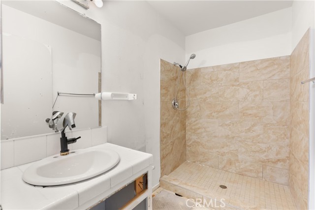 MLS #OC25189751 image #17