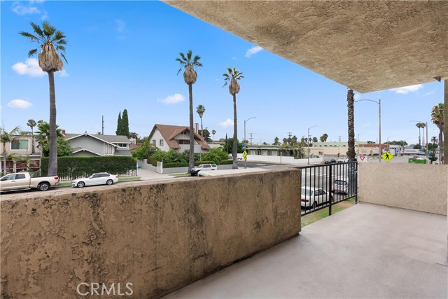 MLS #OC25189751 image #8