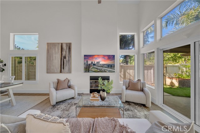 MLS #OC25189840 image #3