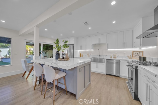 MLS #OC25189840 image #4