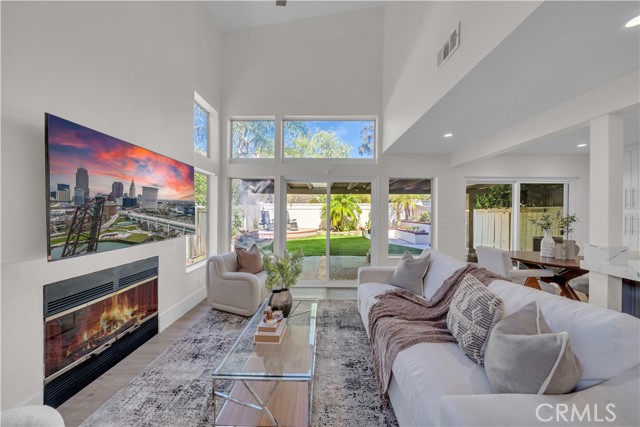 MLS #OC25189840 image #9