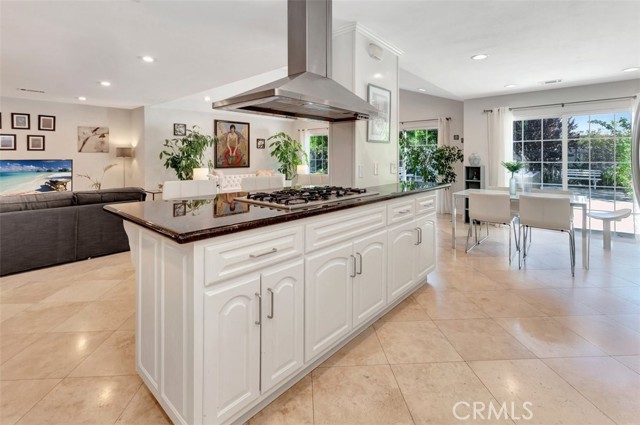 MLS #OC25189843 image #10