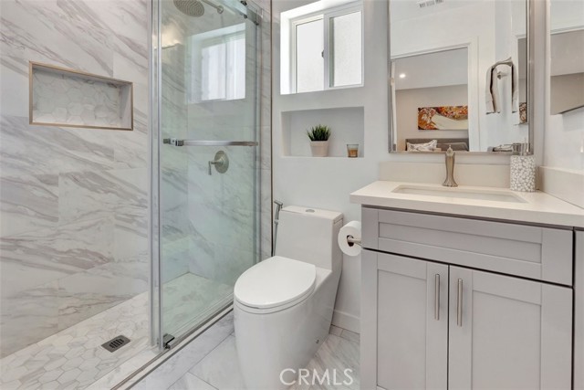 MLS #OC25189843 image #13