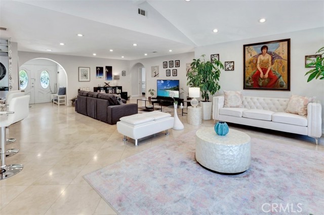 MLS #OC25189843 image #3