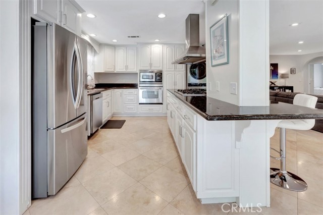 MLS #OC25189843 image #9