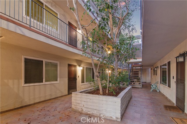 MLS #OC25189877 image #16