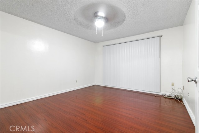 MLS #OC25189877 image #9