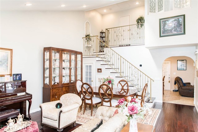 MLS #OC25189950 image #3