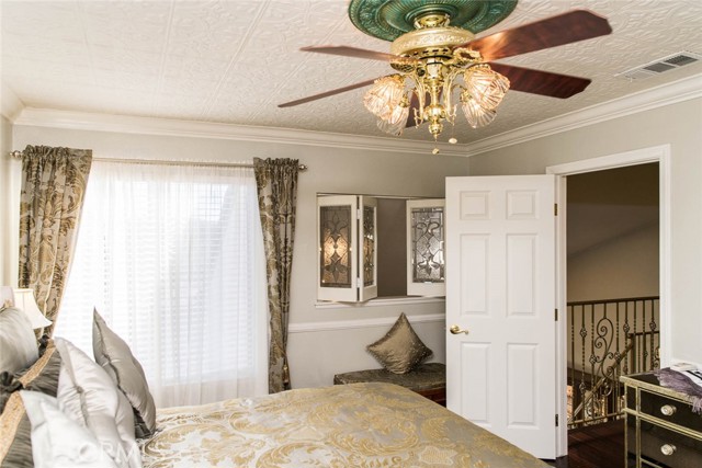 MLS #OC25189950 image #32