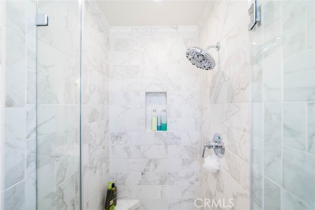 MLS #OC25189950 image #36