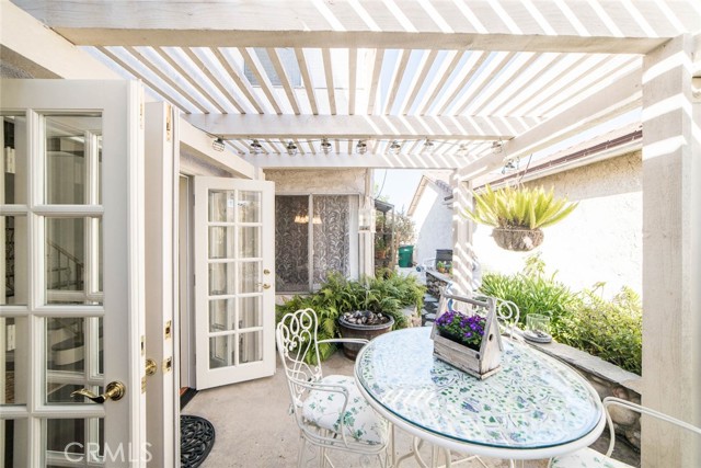 MLS #OC25189950 image #8