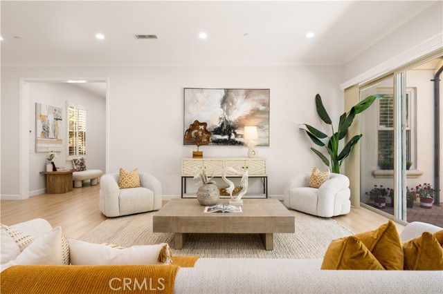 MLS #OC25189966 image #10