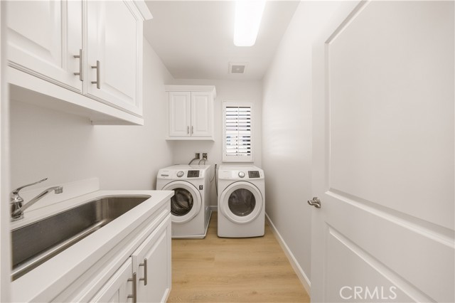 MLS #OC25189966 image #25