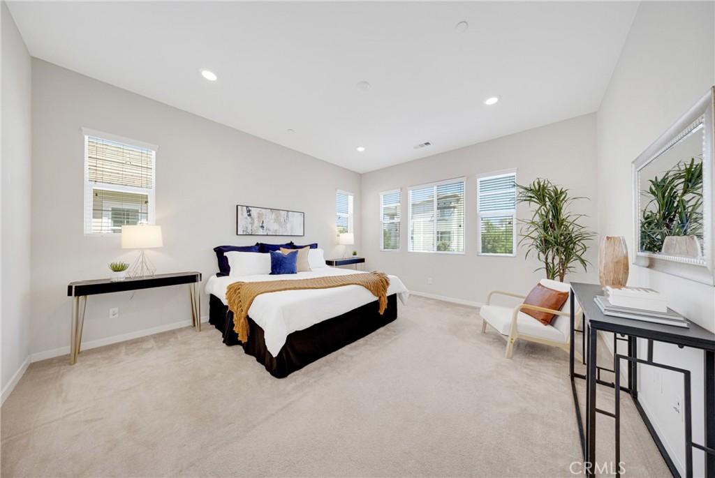 MLS #OC25190002 image #18