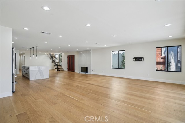 MLS #OC25190047 image #10