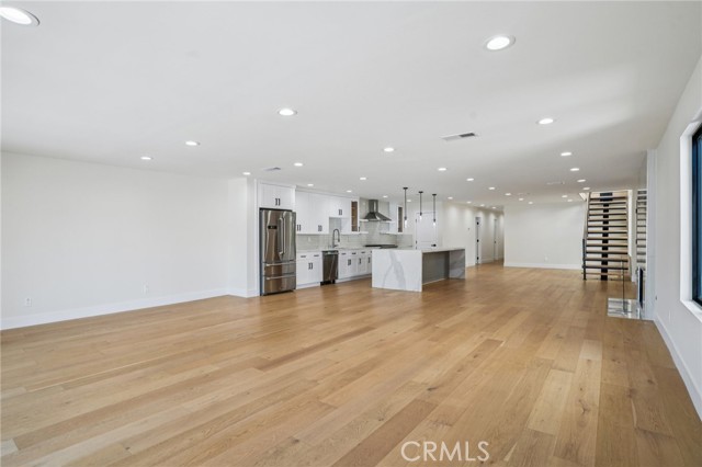 MLS #OC25190047 image #11