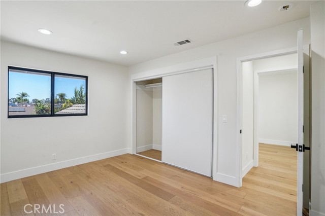 MLS #OC25190047 image #23