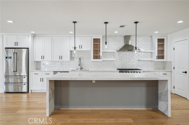 MLS #OC25190047 image #3