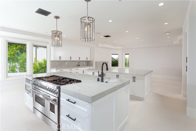 MLS #OC25190154 image #17