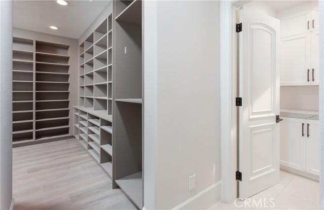 MLS #OC25190154 image #37