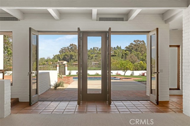 MLS #OC25190198 image #12