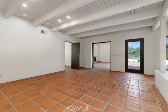 MLS #OC25190198 image #17