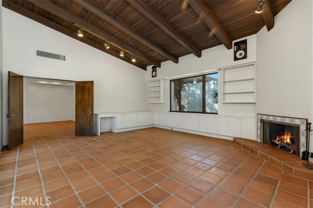 MLS #OC25190198 image #21